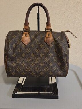 90s Louis Vuitton Malletier #25, dust bag, #312 lock & #312 keys AUTHENTICATED